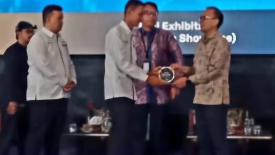 IKA ISMEI Lantik Kepengurusan 2025 – 2030 , Bahtiar : Siap Berkontribusi Dalam Perekonomian Indonesia