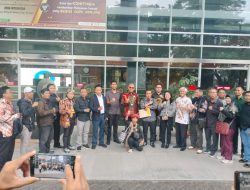 Pengawalan Kepolisian Warnai Sidang Ketiga Sidang Gugatan Iptu Tommy Marbun, Ketua Kuasa Hukum Penggugat , Martin : Kami Bukan Ancaman